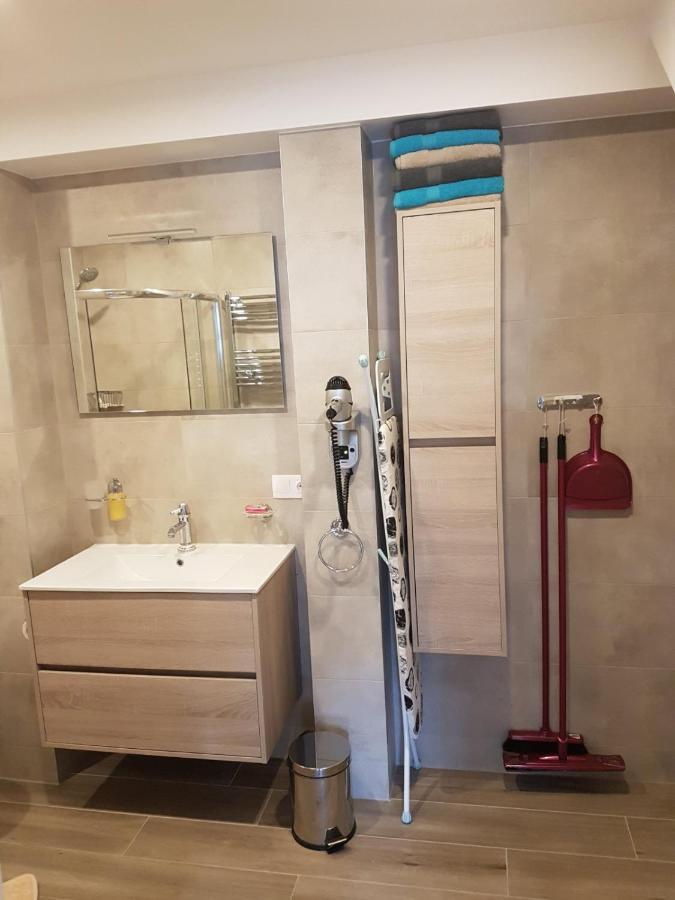 Liuto Apartamentai Juodkrantė Eksteriør bilde