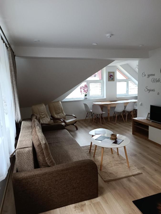 Liuto Apartamentai Juodkrantė Eksteriør bilde